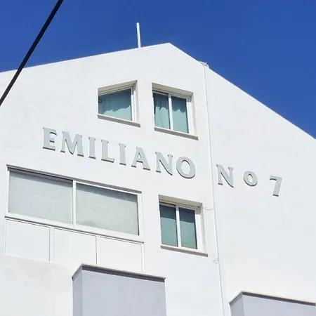 Modern Retreat: 2br Stylish With Comfy Rooms! Smart Tv With 200mbps Internet *