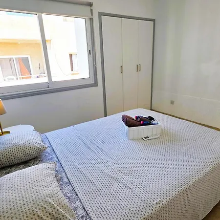Chic 2Br Apartment Cozy And Modern Stay Διαμέρισμα Λάρνακα